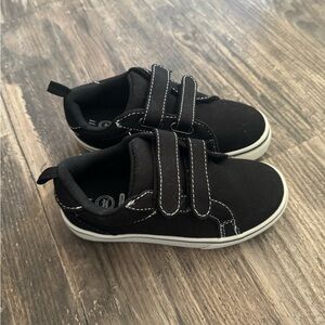 Wonder Nation Toddler Sneakers